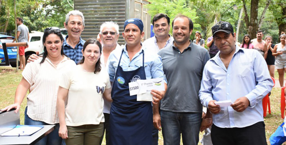 Todo preparado para que los mejores asadores puedan lucirse