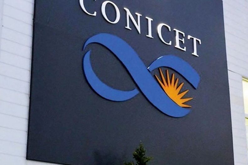 Anuncian recomposición de becas del CONICET