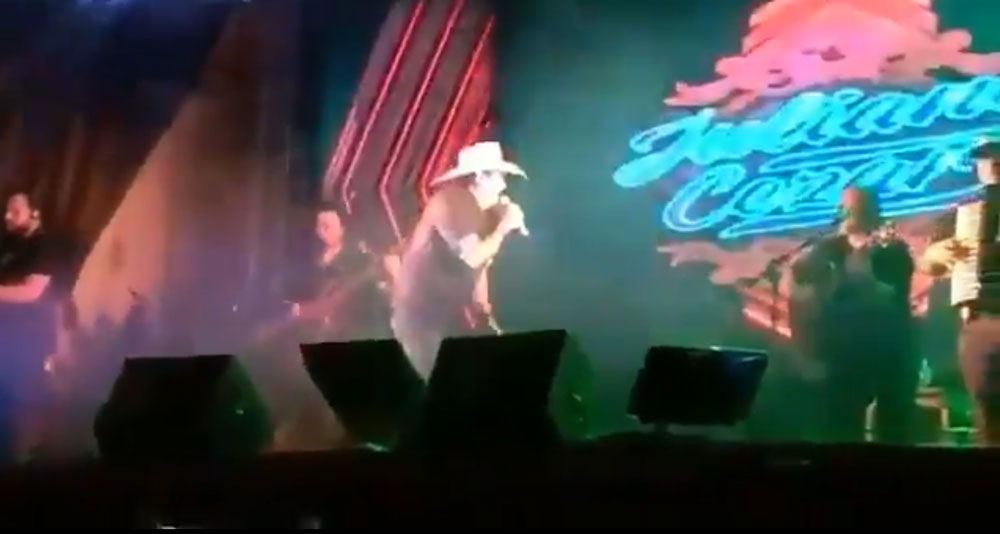 Cantante brasileño murió en pleno show