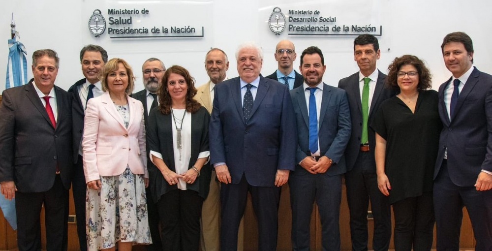 Asumió el Gabinete de Salud que acompañará Ginés González García