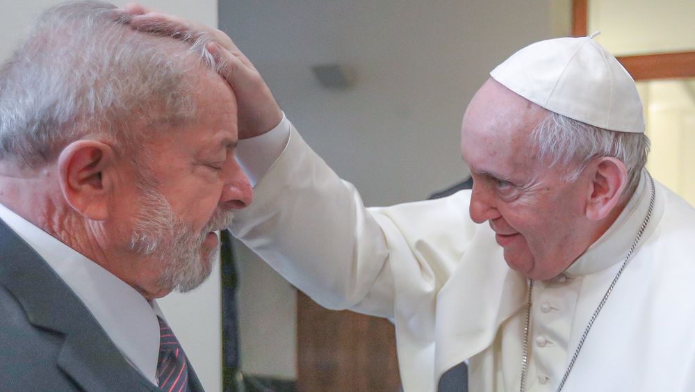 Francisco y Lula se reunieron durante casi una hora en la residencia papal