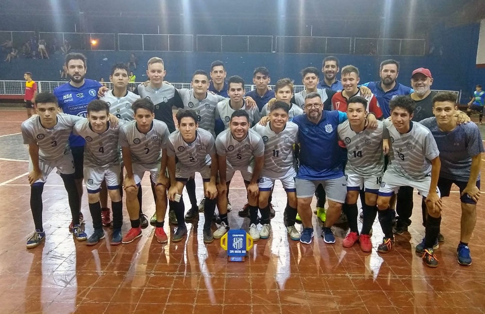 Posadas se hizo fuerte y ganó la Copa Amistad