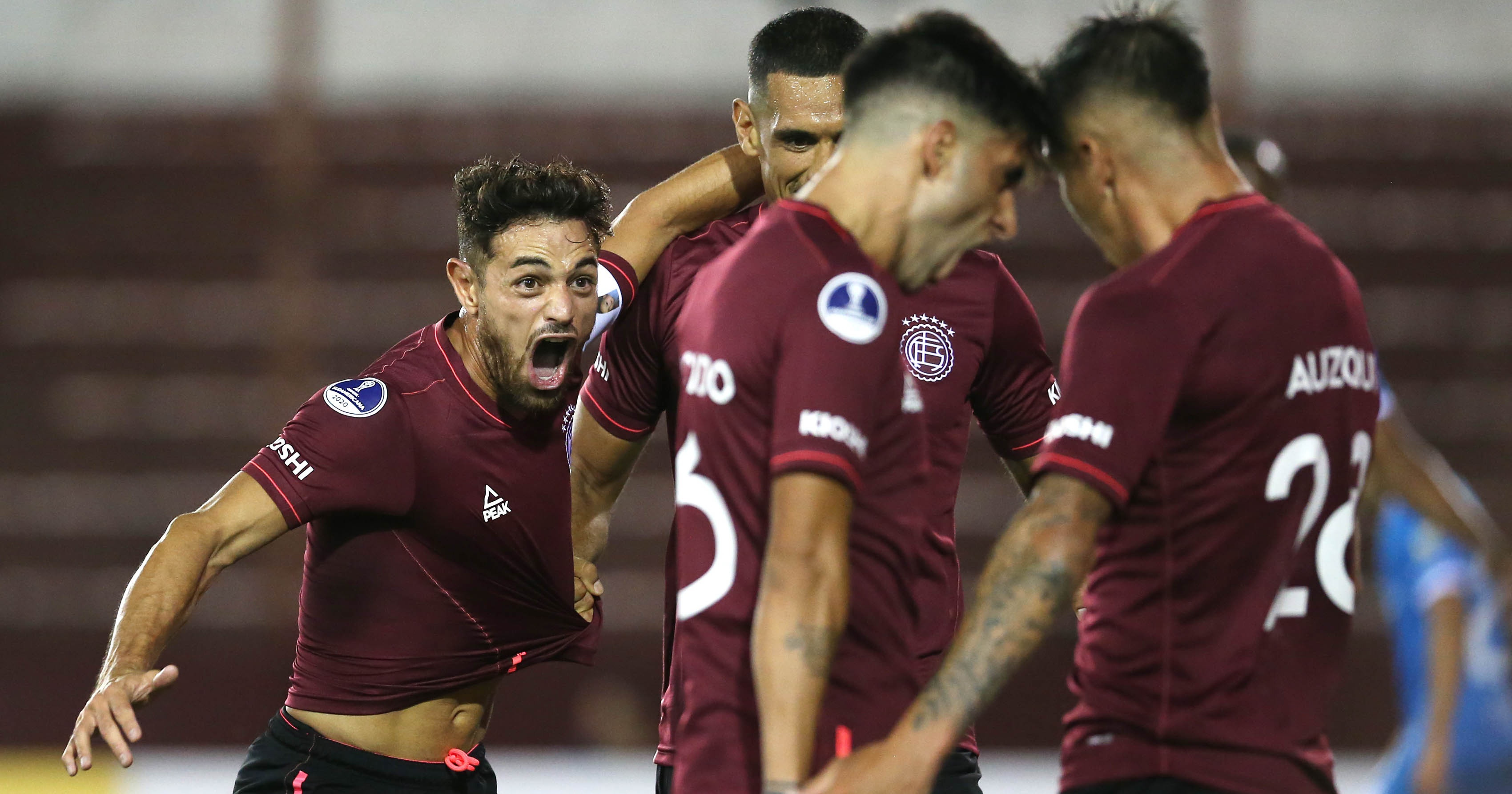 Copa Sudamericana: Lanús goleó y tiene un pie en segunda ronda
