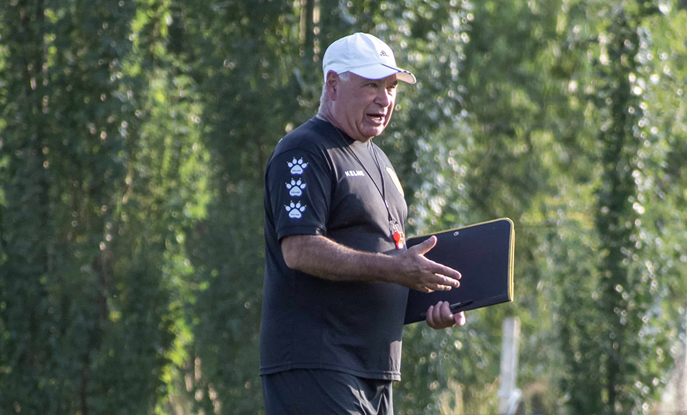 Echaron a Dechat de Olimpo por fuertes declaraciones sobre el arbitraje