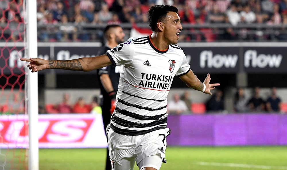 River venció a Estudiantes y sigue siendo líder