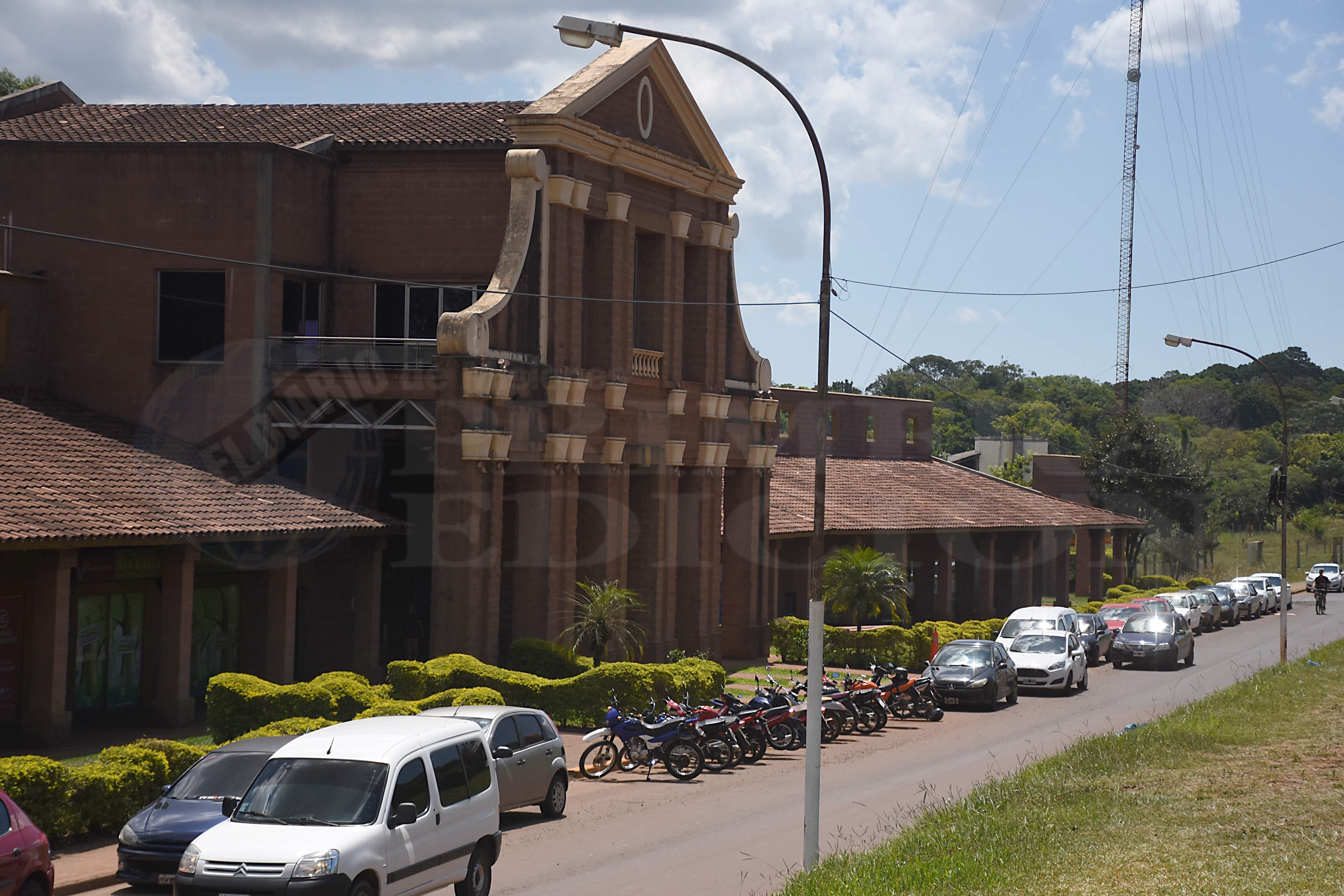 Transferencia de Miguel Lanús: piden revocar permisos a locales