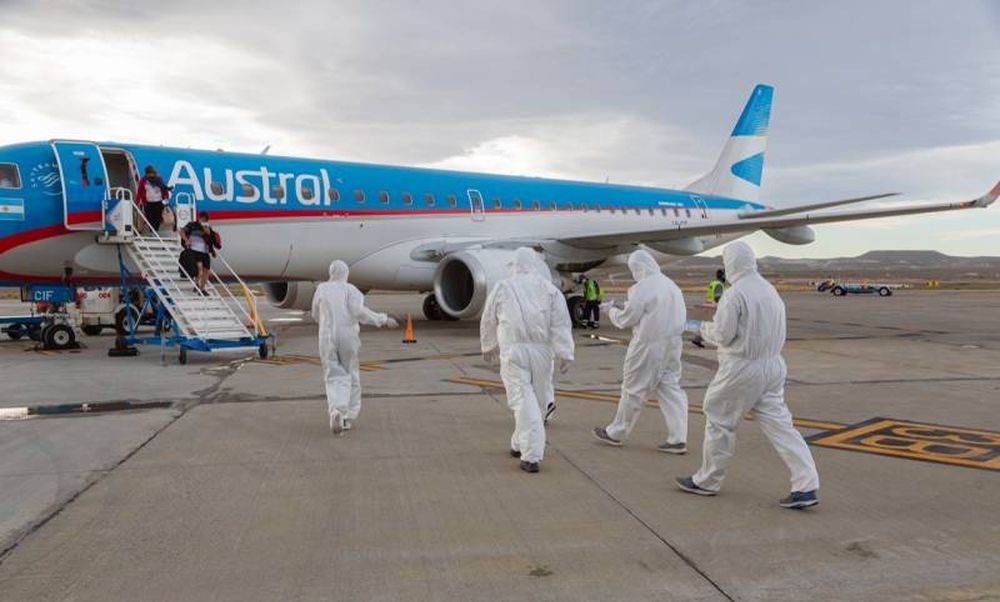 Suspenden todos los aterrizaje de aviones comerciales en Chubut