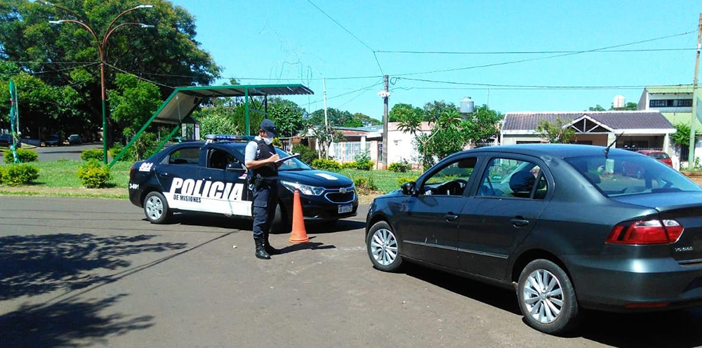 Gomería - La policía detuvo en Posadas a un delincuente que amenazó y exigió el pago de una supuesta deuda al dueño.