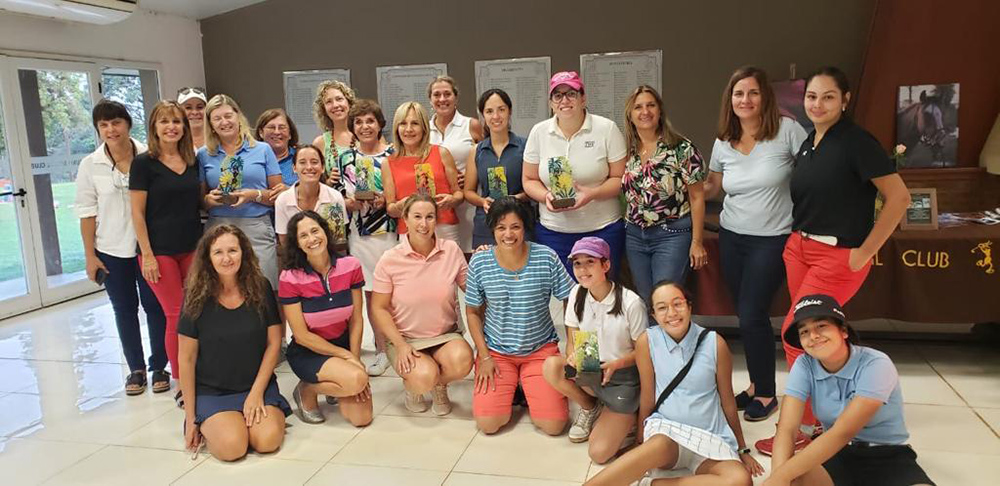 Tacurú - El Social Club agasajó a las mujeres en su día
