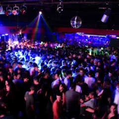 Boliche - Los boliches de la ciuadd de posadas permanecerán cerrados por 15 diás