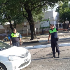 Chaco - Oficiales correntinos realizan controles en el puente