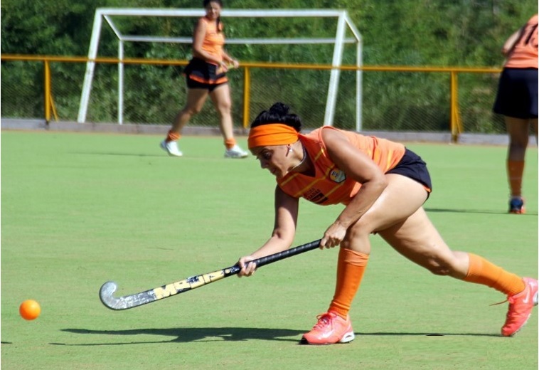 Hockey: Torneo Día de la Mujer en Crucero
