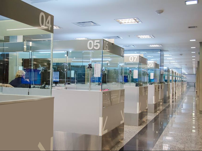 Una panadería de Guaraní entregó pan y facturas a un hogar de ancianos