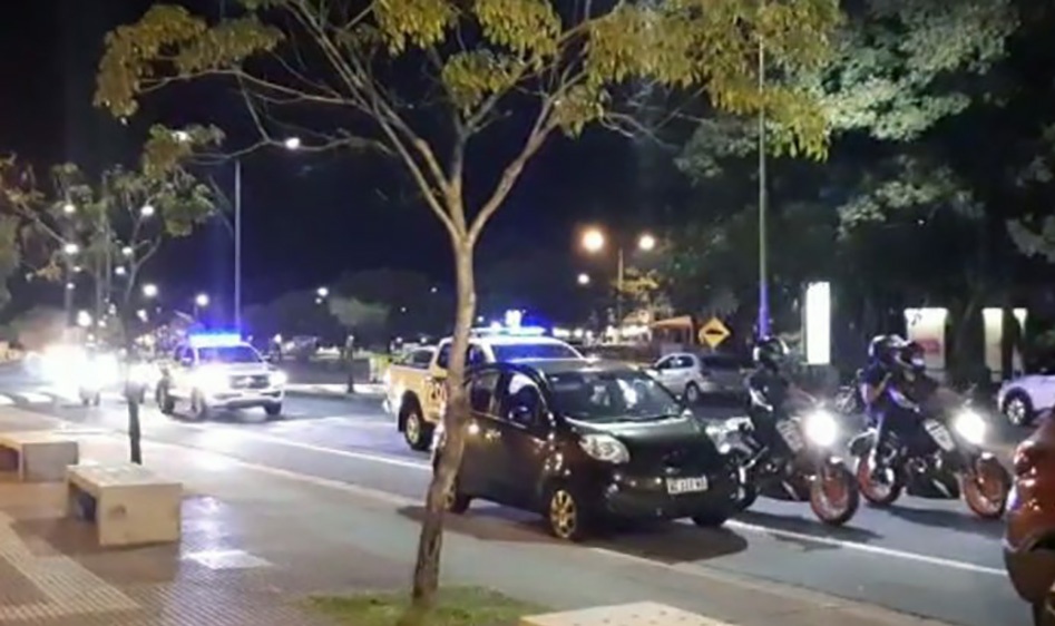 Policía patrulla las localidades para asegurar el aislamiento social