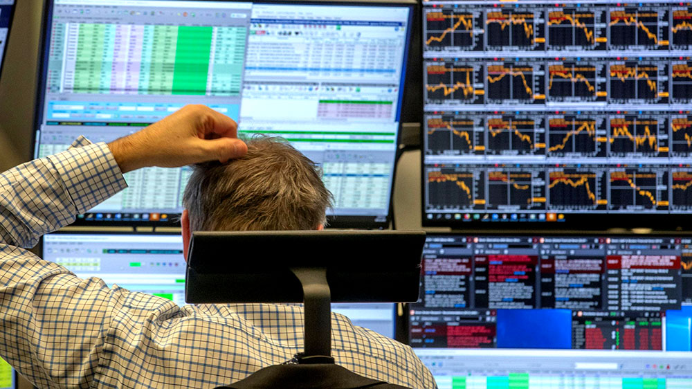 Lunes negro en los mercados con suspensión de operaciones incluida