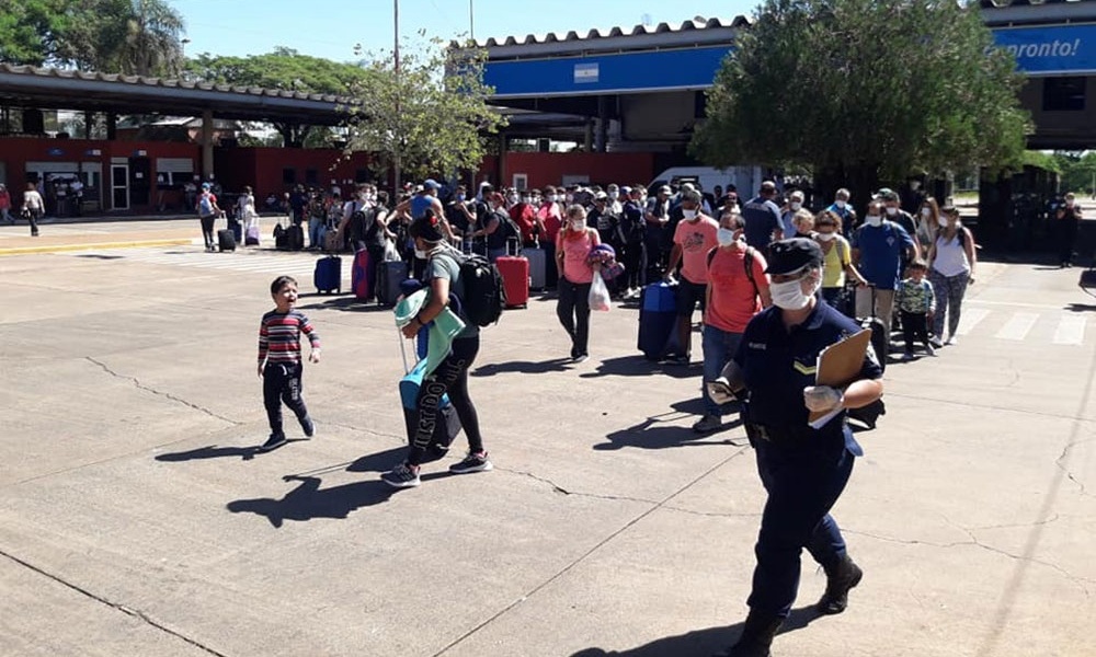 Coronavirus: en Iguazú la llegada de turistas argentinos no cesa