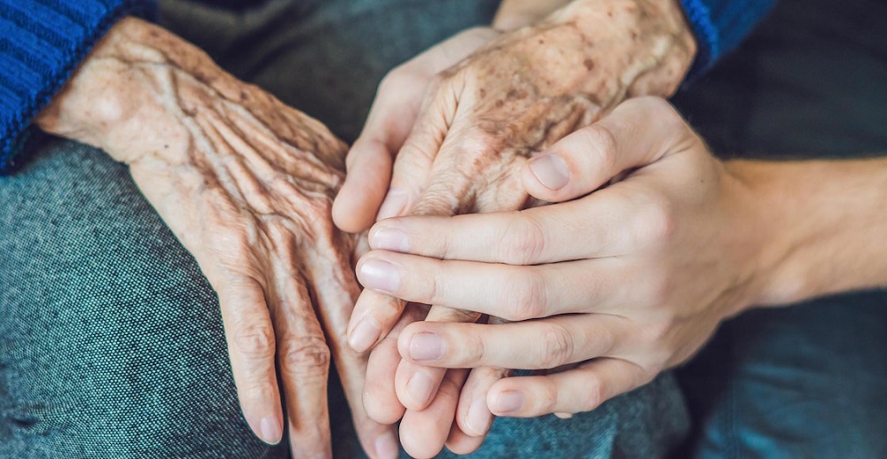 Una red solidaria para ayudar a los abuelos