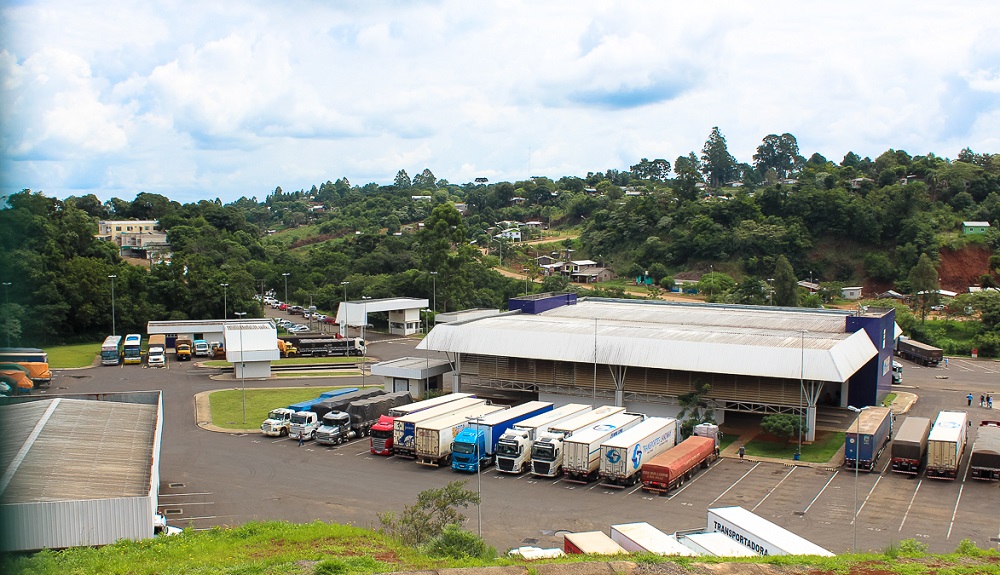 Frontera: solicitarían a Brasil el cierre total de la carga aduanera