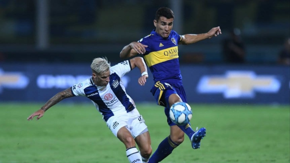 No lo dejan volver a Paraguay y Junior Alonso explotó en Twitter contra un ministro