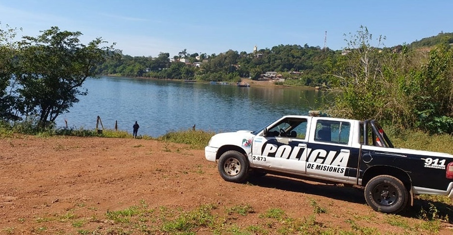Naufragio en el río Uruguay: hallan el cuerpo de dos personas y buscan a otra