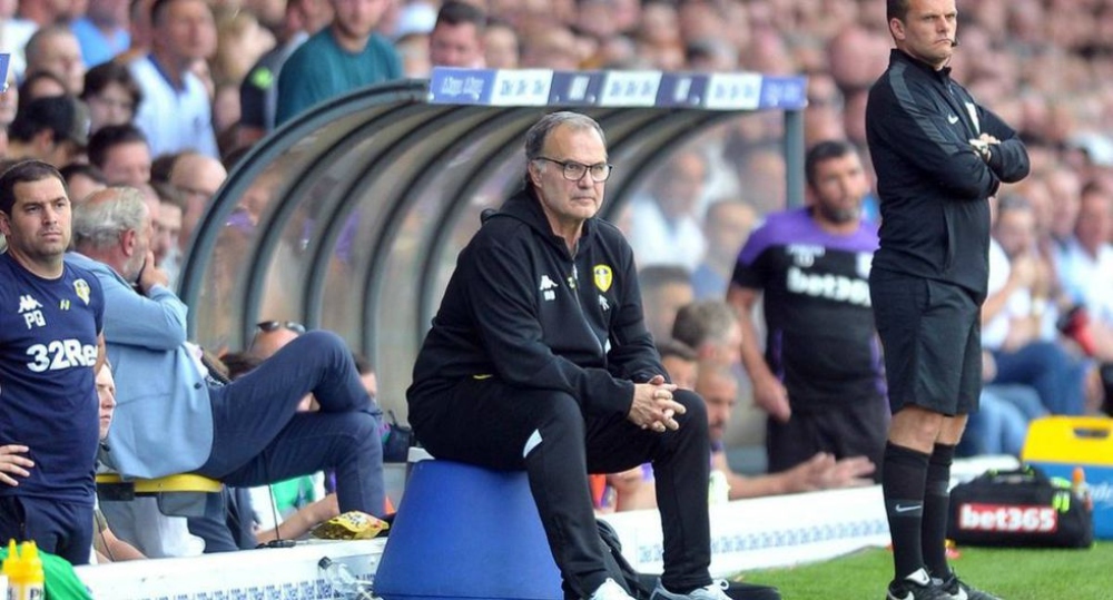 “El fútbol para Bielsa es una obsesión, es su vida y es capaz de trabajar gratis”