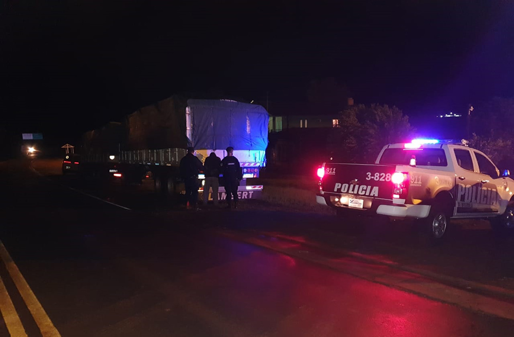 Conducía un camión en aparente estado de ebriedad y terminó detenido