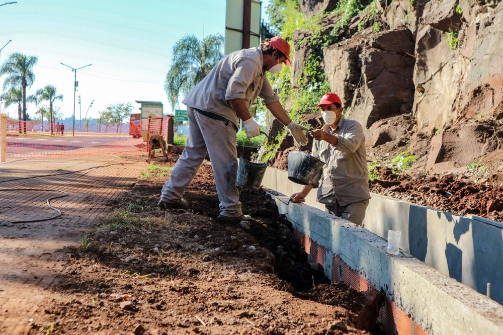 Avanzan las obras de desagües en Cerro Pelón