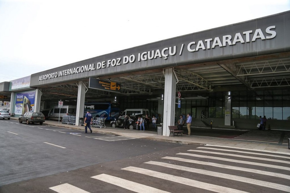 El aeropuerto de Foz de Iguazú se reactivó este lunes Primera Edición