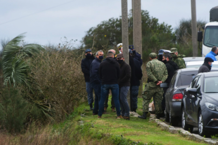 Hallan a tres infantes de marina asesinados en una base militar uruguaya