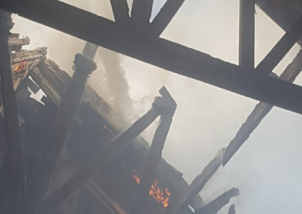 Sofocaron un incendio en una casa en construcción en las 600 Hectáreas