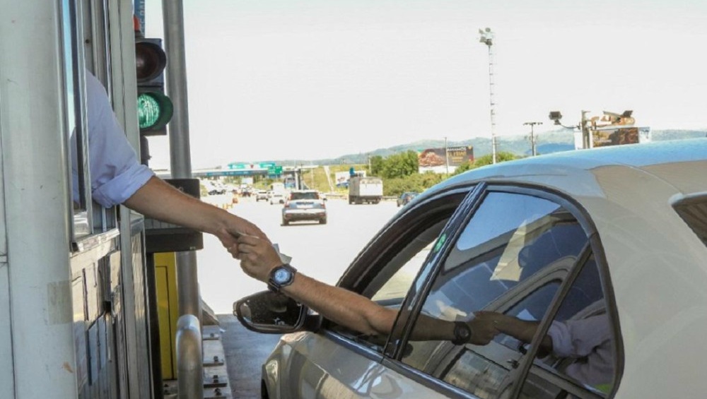 Eximen del pago de peaje al personal de salud y fuerzas de seguridad
