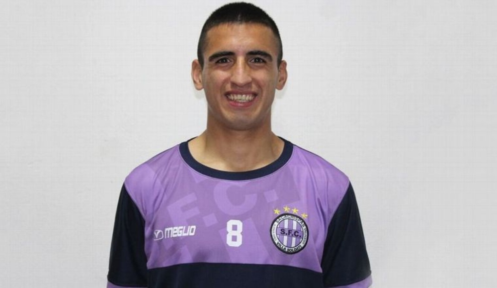 Otro caso de COVID-19 en el fútbol argentino: jugador de Sacachispas dio positivo