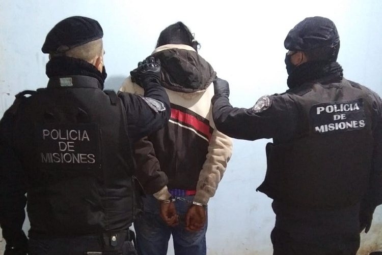 Atrapado in fraganti cuando intentaba robar una camioneta