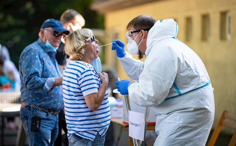 “El covid-19 podría volver a saturar los sistemas sanitarios en Europa”