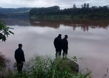 El Soberbio: buscan a un joven desaparecido en aguas del río Uruguay