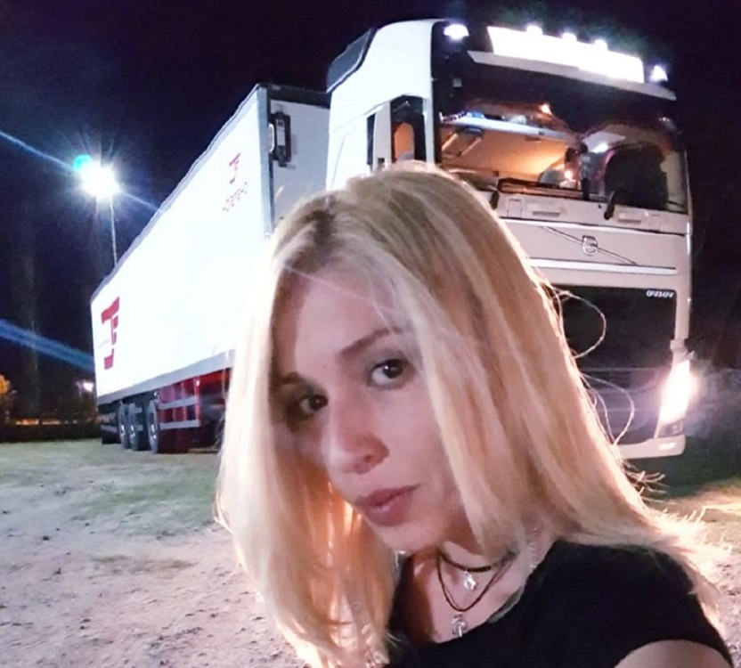 Gabriela, una camionera misionera que transporta solidaridad