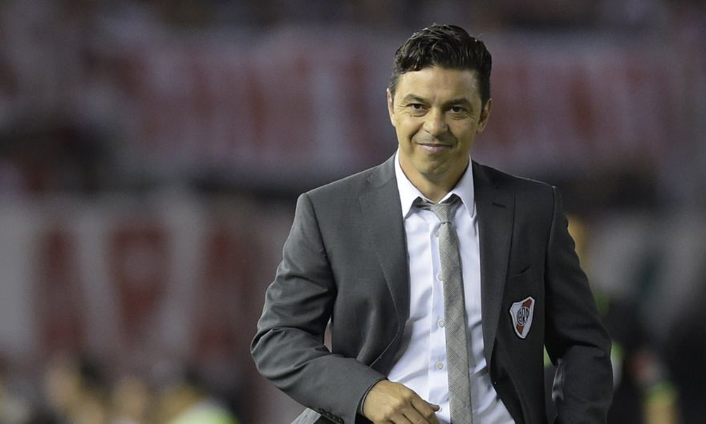 Alberto Fernández habló con Gallardo sobre la vuelta al fútbol en Argentina