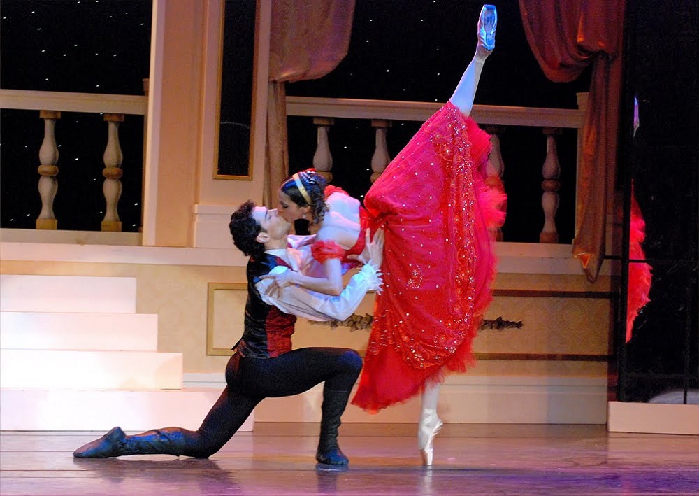 Apertura del Teatro Lírico revivida junto a Iñaki Urlezaga