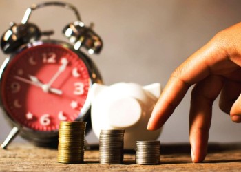 El Gobierno prepara el lanzamiento de una moratoria universal