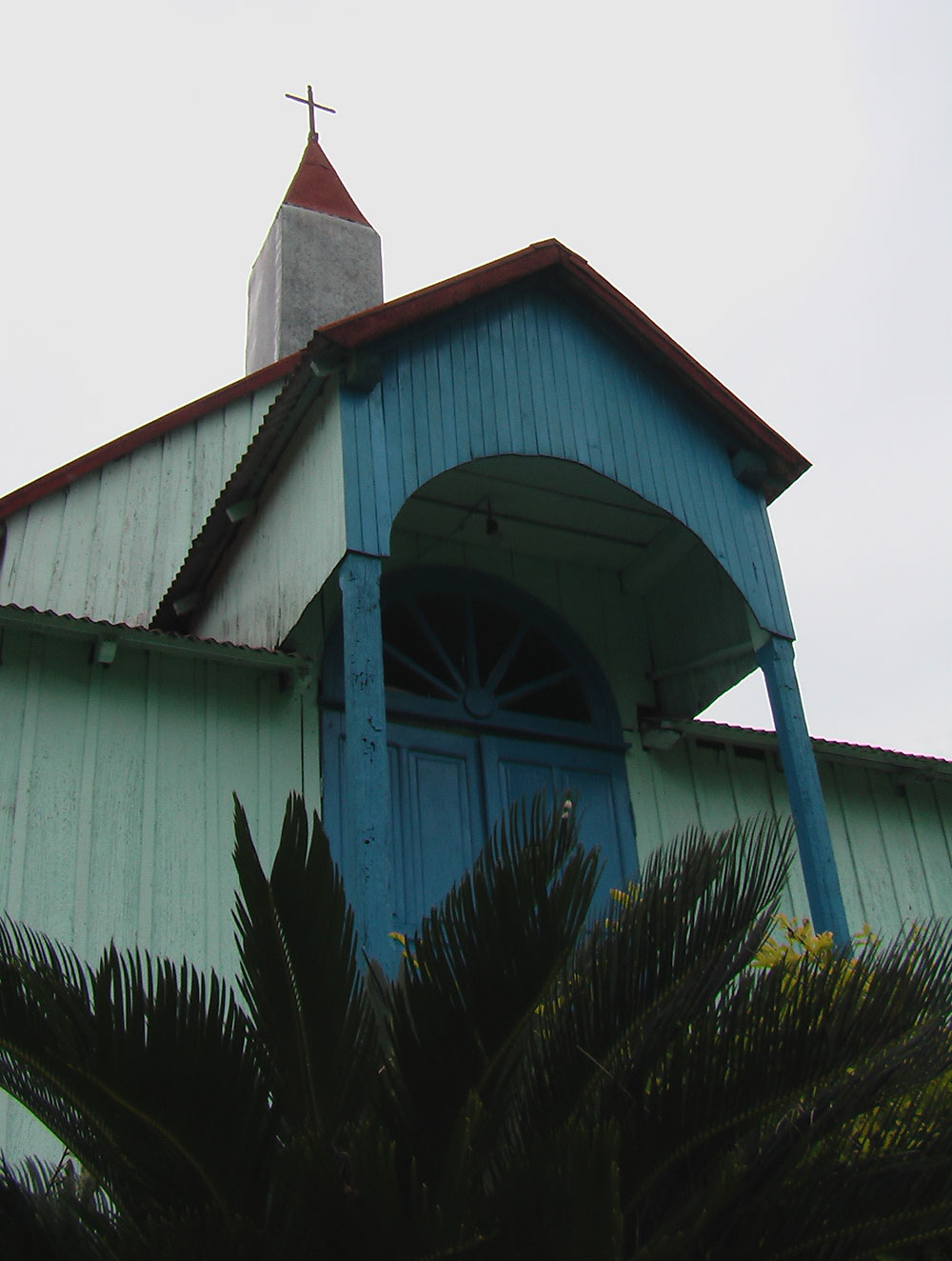 Arquitectura religiosa de la tierra colorada