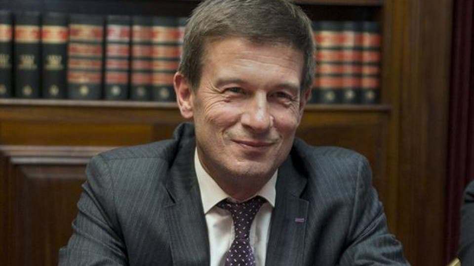 El juez Ercolini reemplazará a Canicoba Corral y queda a cargo de causa AMIA