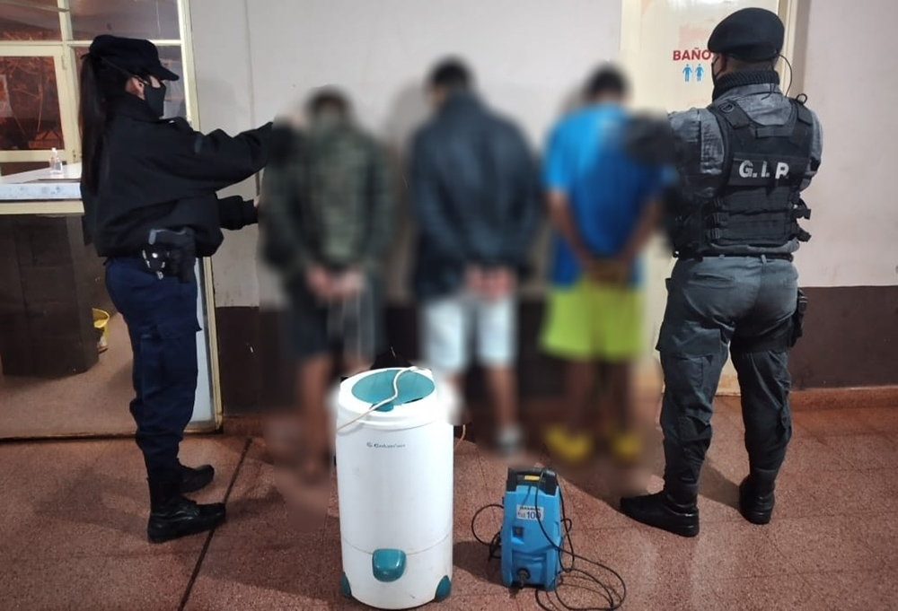 Detuvieron a tres hermanos y recuperaron electrodomésticos robados