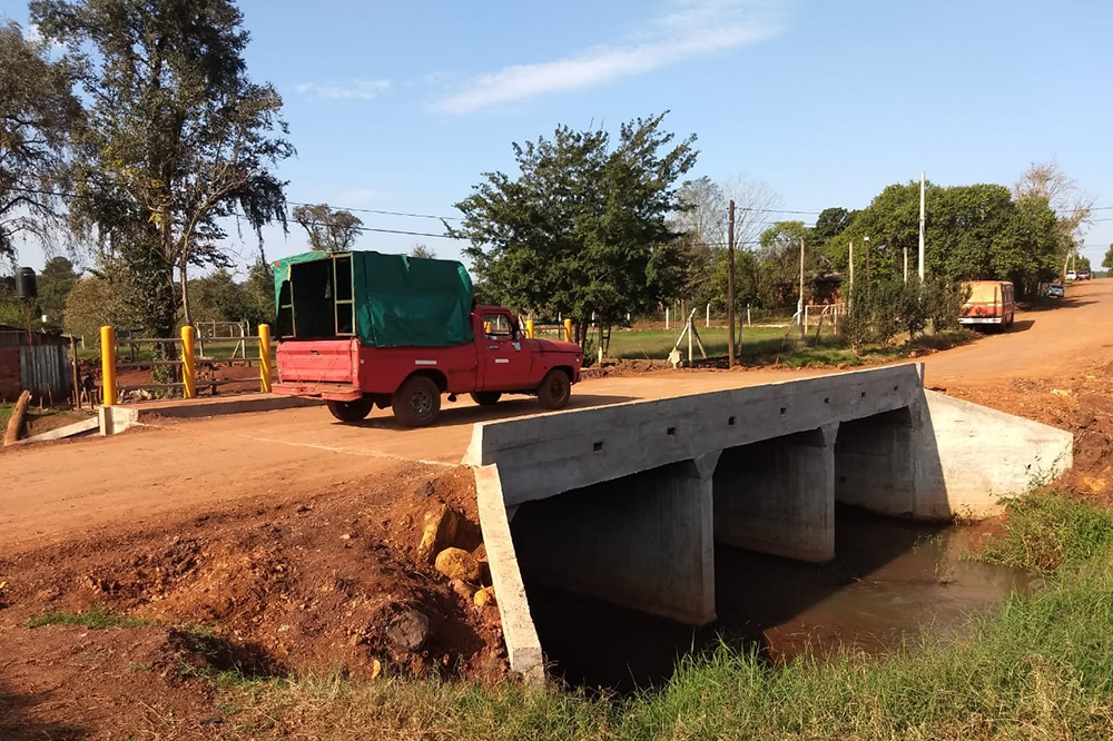 Nuevo puente en Andresito