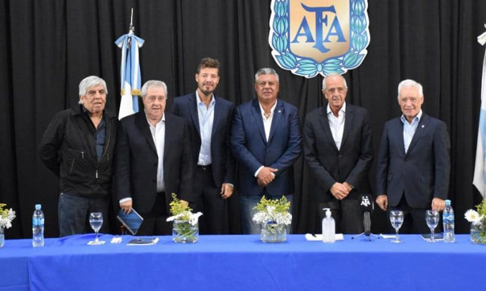 Se suspendió otra reunión clave para la vuelta del fútbol y van…