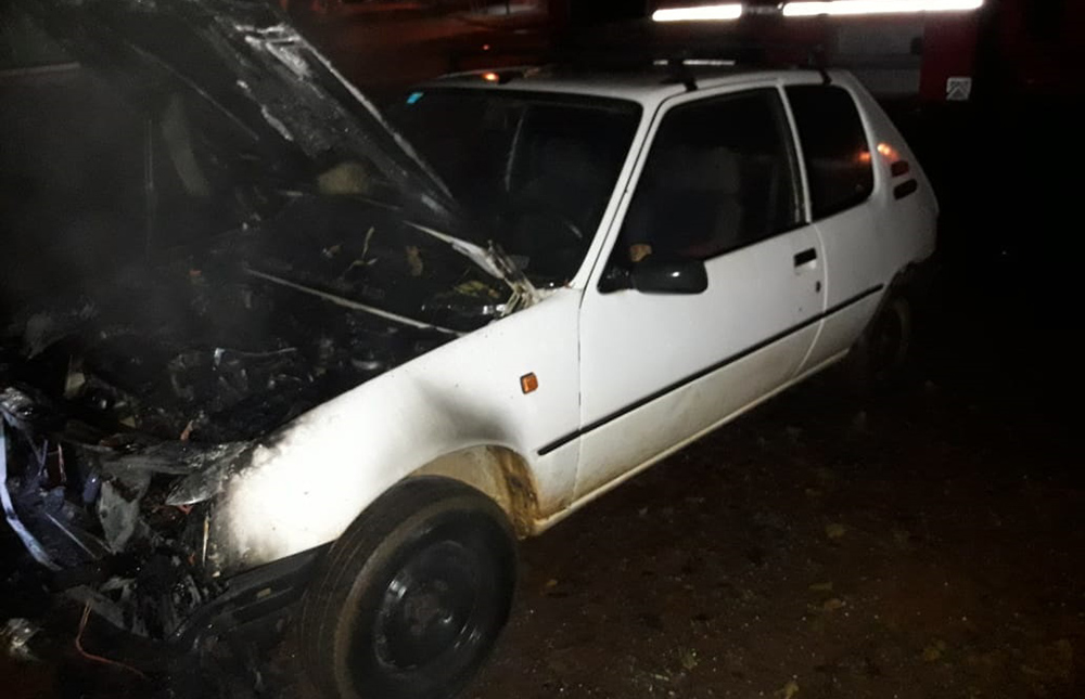 Un automóvil se incendió en Posadas
