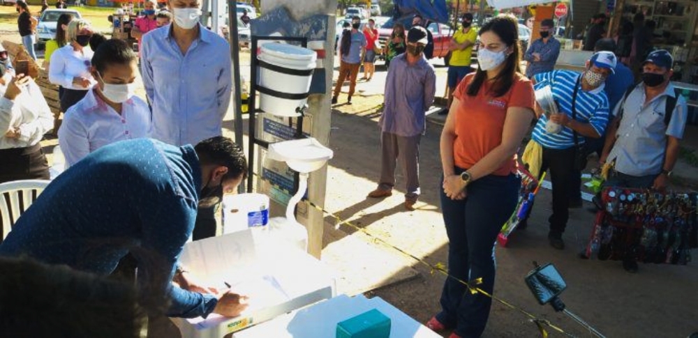 En Paraguay, cierran temporalmente el “delivery de frontera”