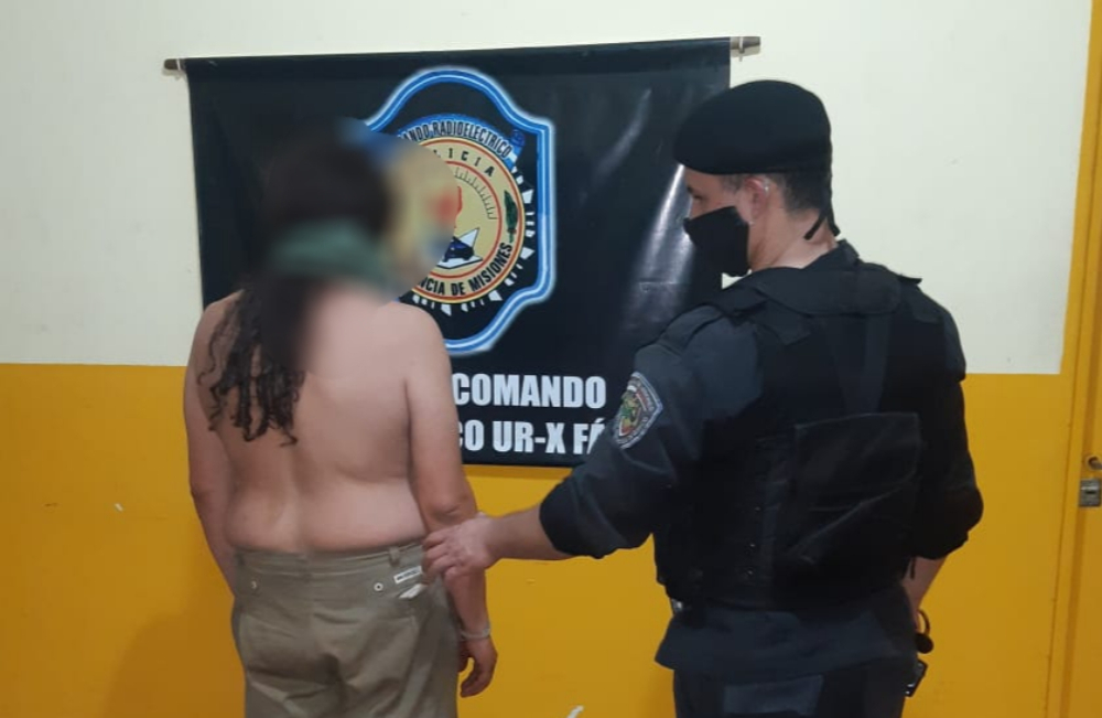 Destrozó un cajero automático y terminó tras las rejas