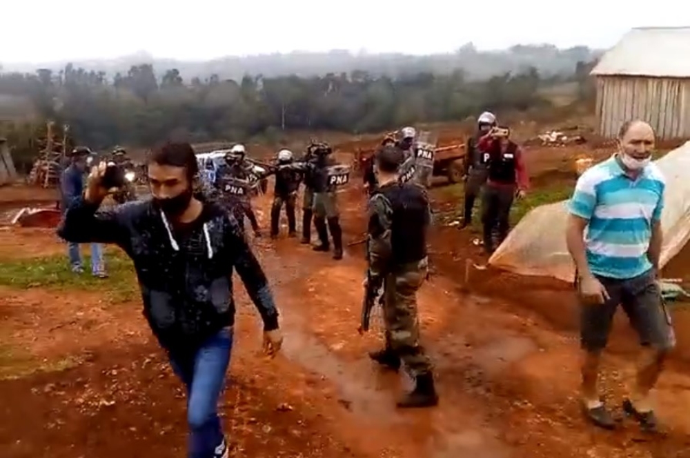 Contrabando de soja: cortaron la ruta contra operativo de la PNA