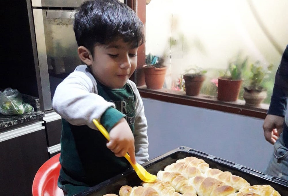 El “cocinerito” misionero de 4 años que sorprende en YouTube