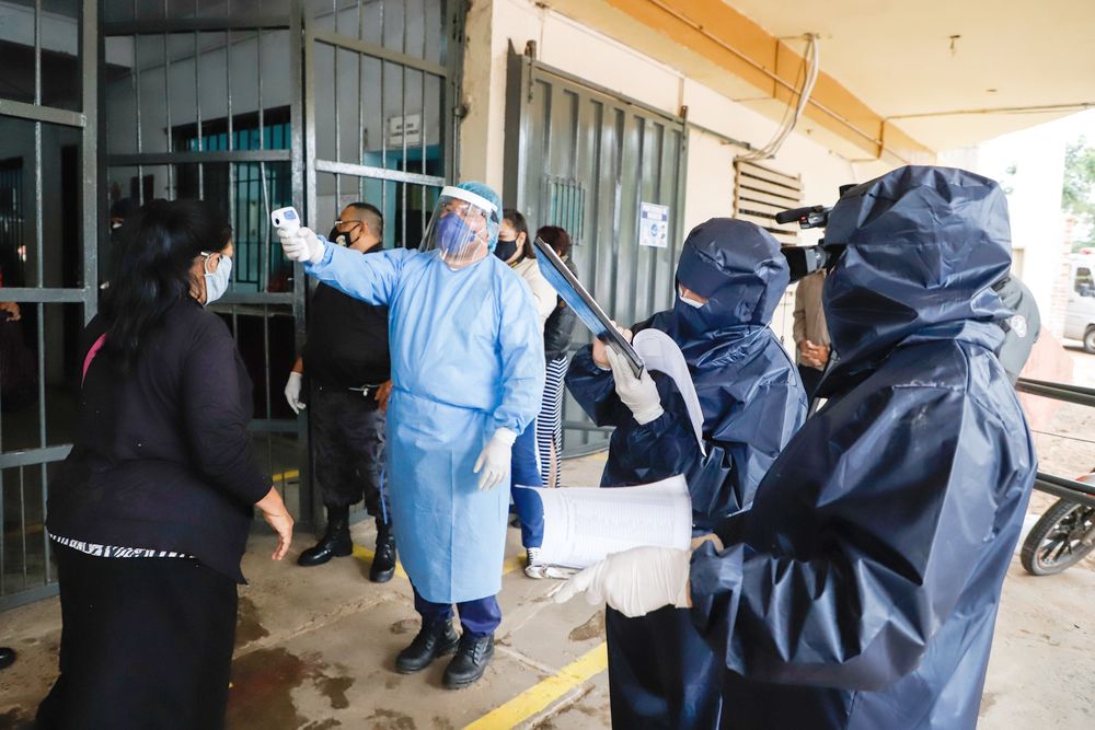 Paraguay: detectaron 60 casos positivos en la cárcel de Tacumbú